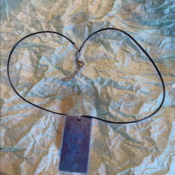 Resin Square Necklace - Picture 1 of 2